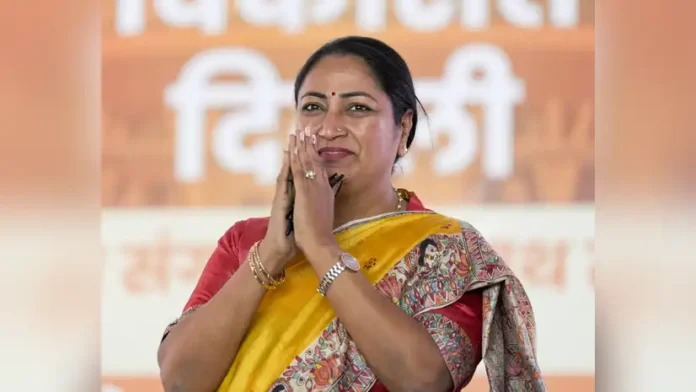 दिल्ली में मुख्यमंत्री रेखा गुप्ता के बंगले के रेनोवेशन पर उठ रहे सवाल: एक नजर अनोखे टेंडर पर