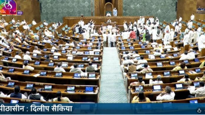 संसद-में-तनाव-बढ़ा:-neet-पर-चर्चा-के-बीच-विपक्ष-का-विरोध
