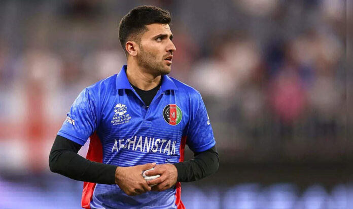 <b>afghan-pacer-fazalhaq-farooqi-faces-fine-for-dissent-against-umpire’s-decision-during-odi-clash</b>