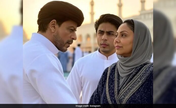 <b>shah-rukh-khan-and-gauri-khan’s-alleged-mecca-visit:-what’s-the-truth-behind-the-viral-images?</b>