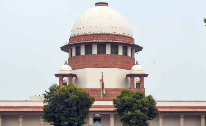 <b>supreme-court-issues-stern-warning-to-apollo-hospital-over-free-treatment-obligations</b>