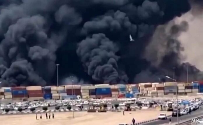 <b>massive-blast-and-fire-at-iran’s-shahid-rajaee-port-injures-over-100</b>