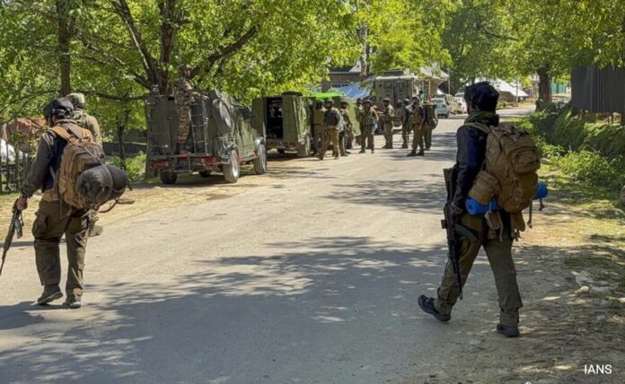 <b>trained-terrorists-from-pakistan-behind-pahalgam-bloodshed,-sources-reveal</b>