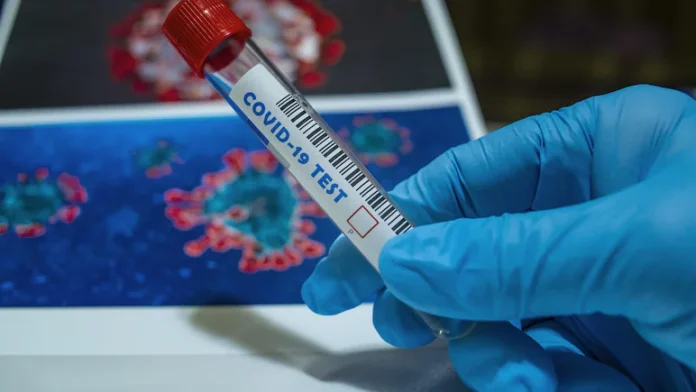 india-faces-renewed-surge-in-covid-cases-as-active-infections-reach-7,121