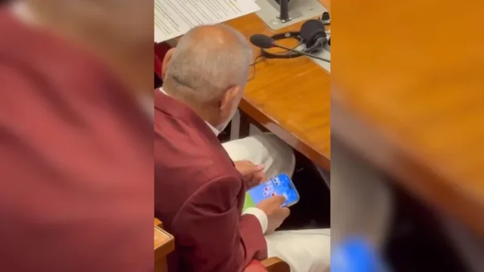 Maharashtra Minister in Hot Water After Allegedly Playing Junglee Rummy During Assembly Session