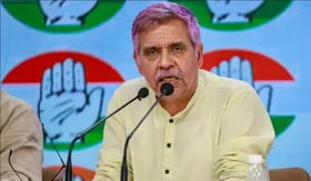 <b>سندیپ-دکشت-کیجیوال-پر-شدید-تنقید-کرتے-ہوئے-دعویٰ-کرتے-ہیں-کہ-وعدے-صرف-خواب-تھے</b>